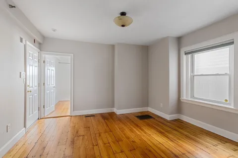 $895,000 | 6 Porter Road, Unit 1L, Cambridge, MA 02140