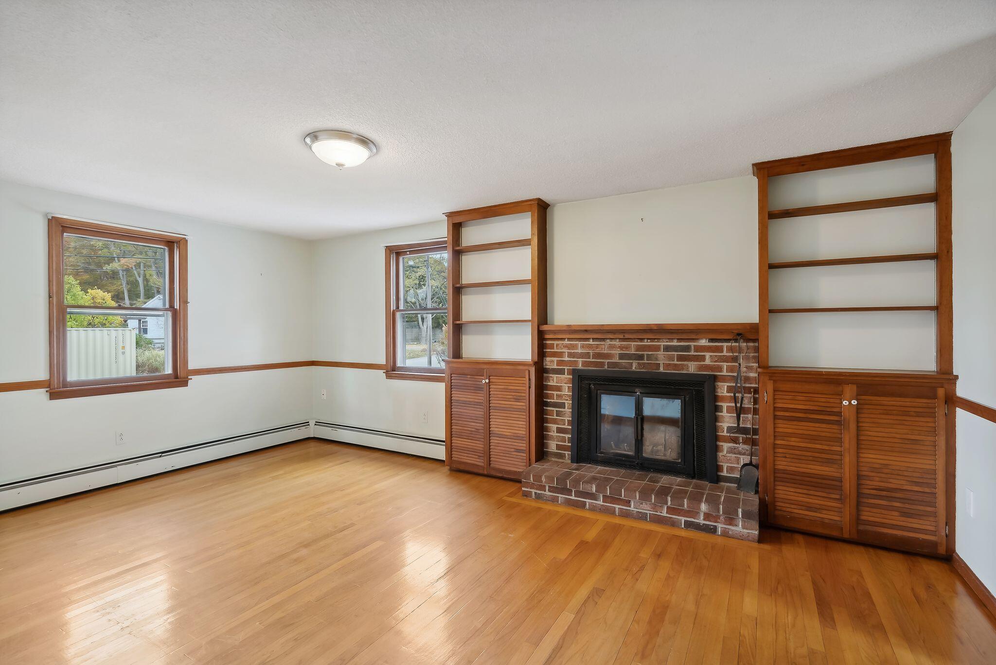 7 Gladys Road Cape Elizabeth, ME 04107 - Photo 9 of 29 Family Room