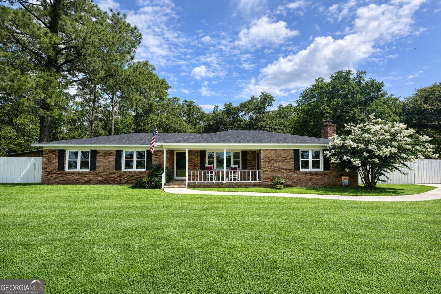 2026 Ellis Lane Blackshear, GA 31516 - Photo 4 of 23