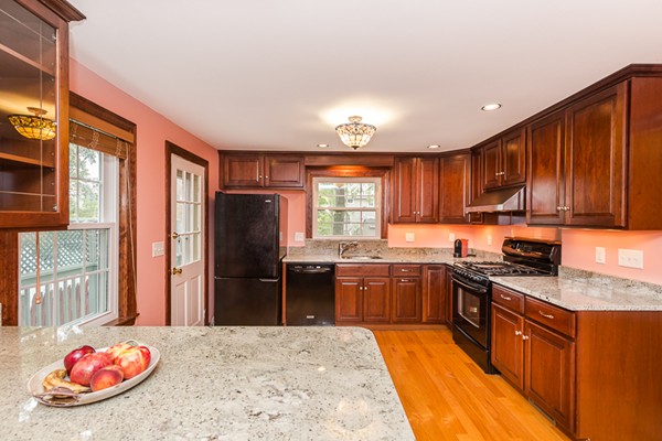 32 Chatham Street Arlington, MA 02474 - Photo 17 of 30