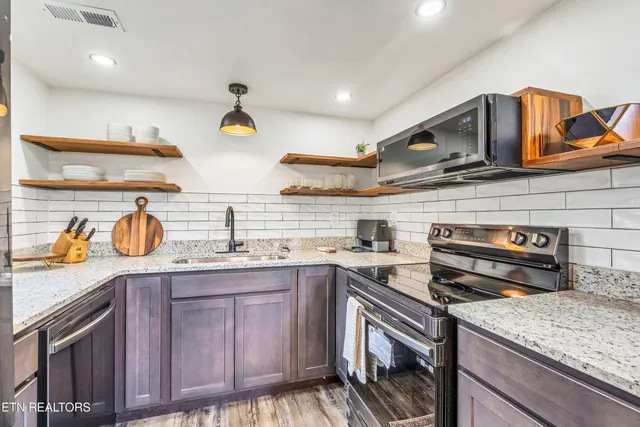 $499,900 | 133 Westwing Cave Road, Townsend, TN 37882