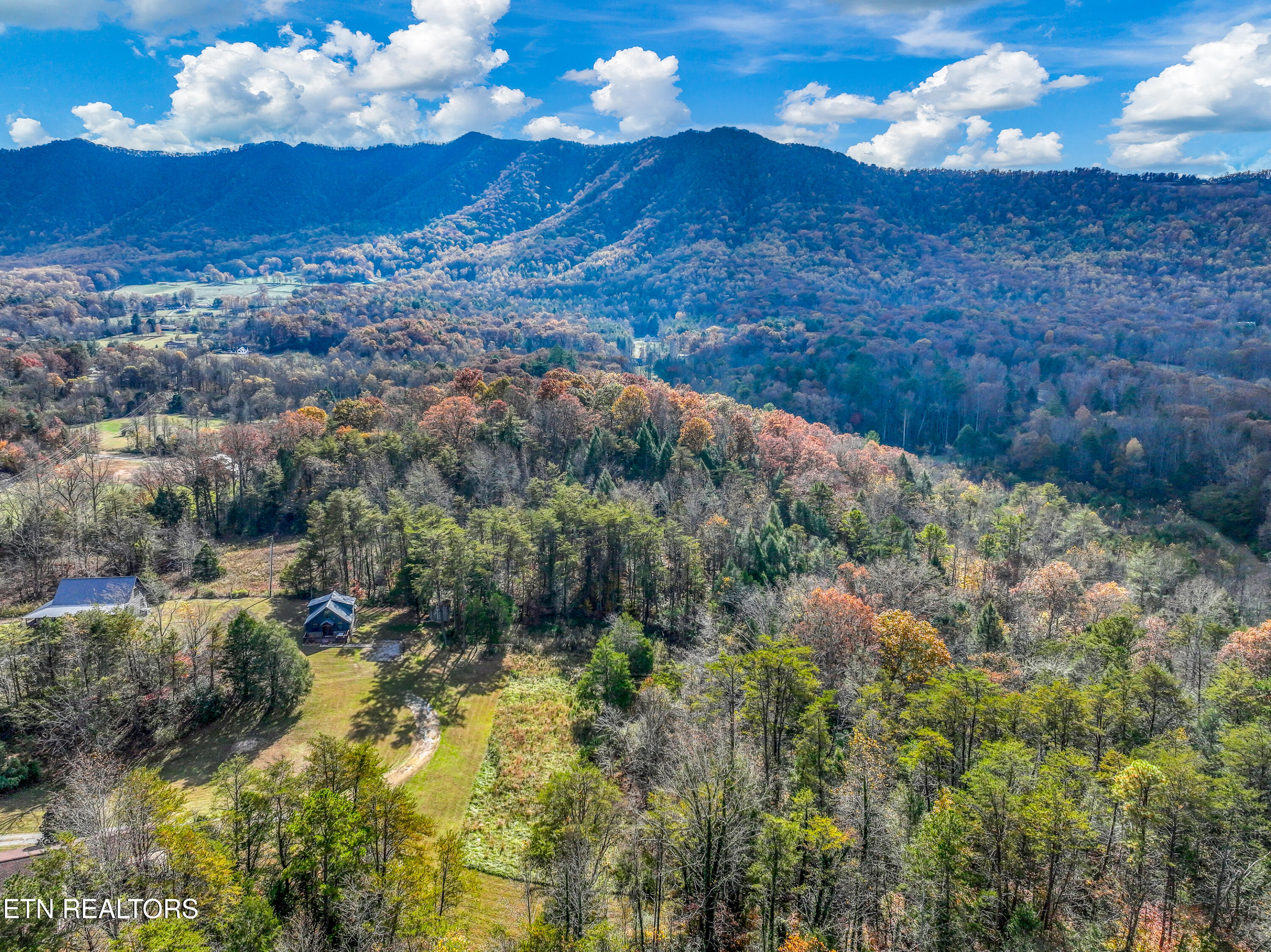 133 Westwing Cave Road Townsend, TN 37882 - Photo 8 of 36 DJI_0335