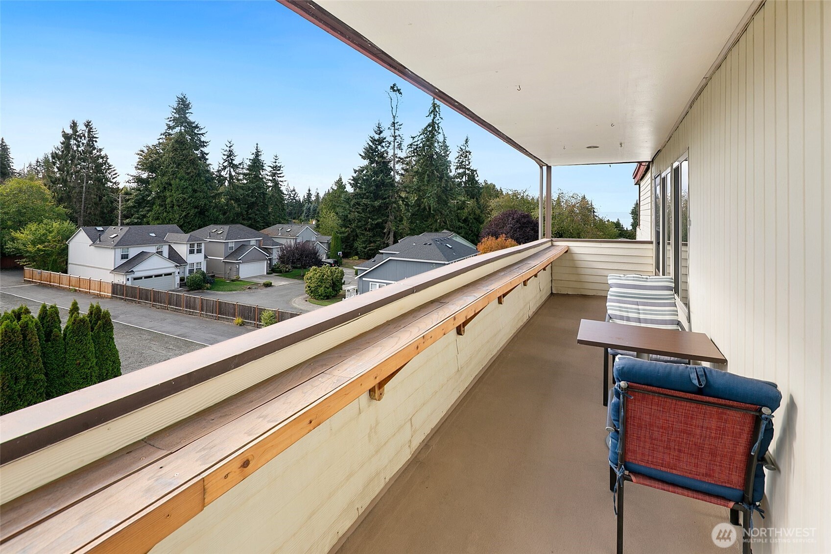 8516 196th Street Southwest, Unit 302 Edmonds, WA 98026 - Photo 22 of 33