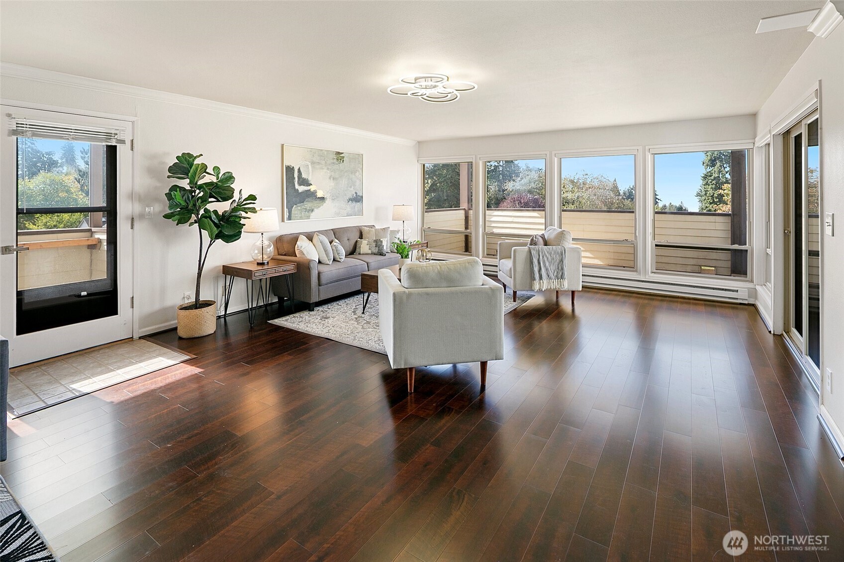 8516 196th Street Southwest, Unit 302 Edmonds, WA 98026 - Photo 3 of 33