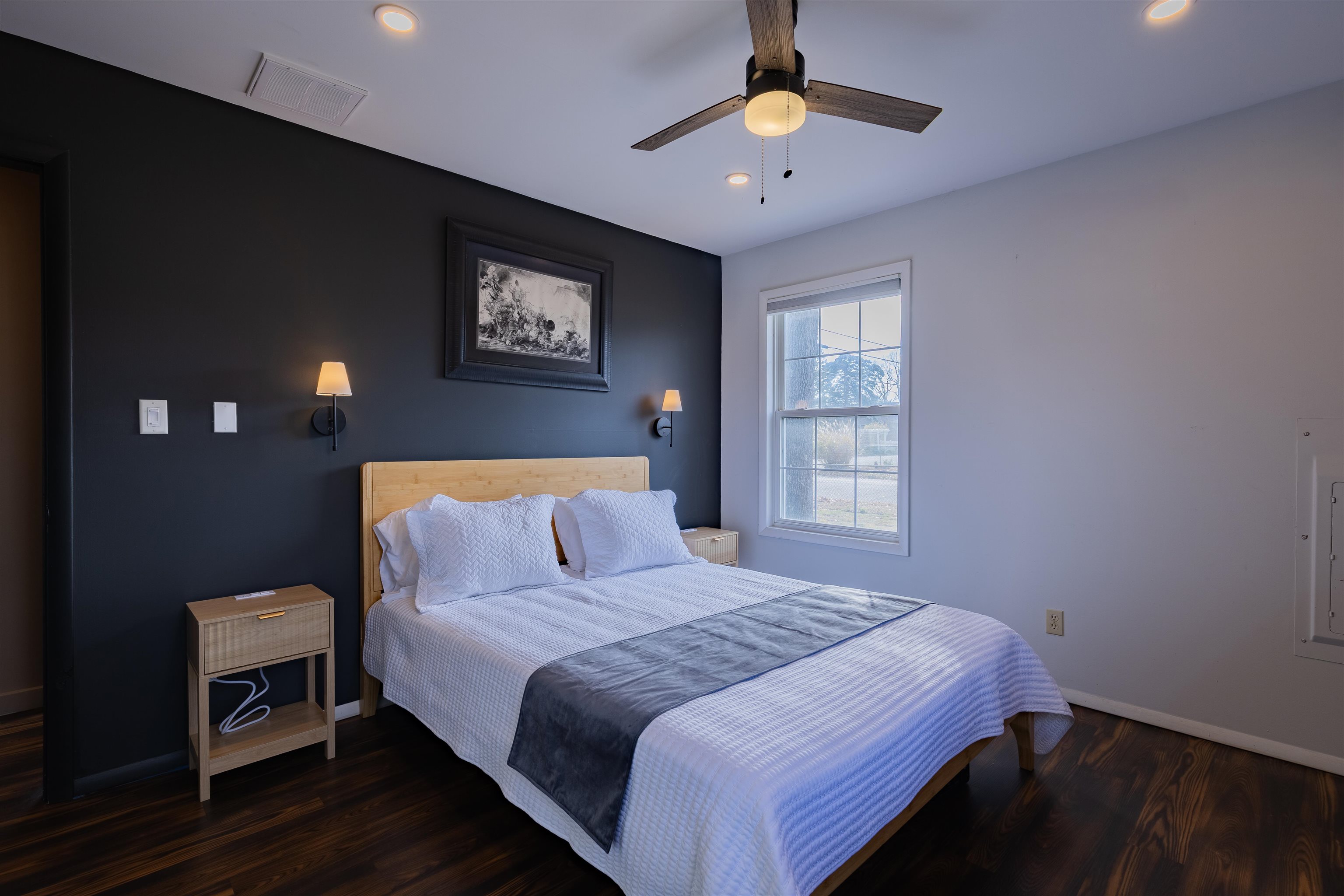 87 Rose Villas, NJ 08251 - Photo 12 of 27 a bedroom with a bed and a tv