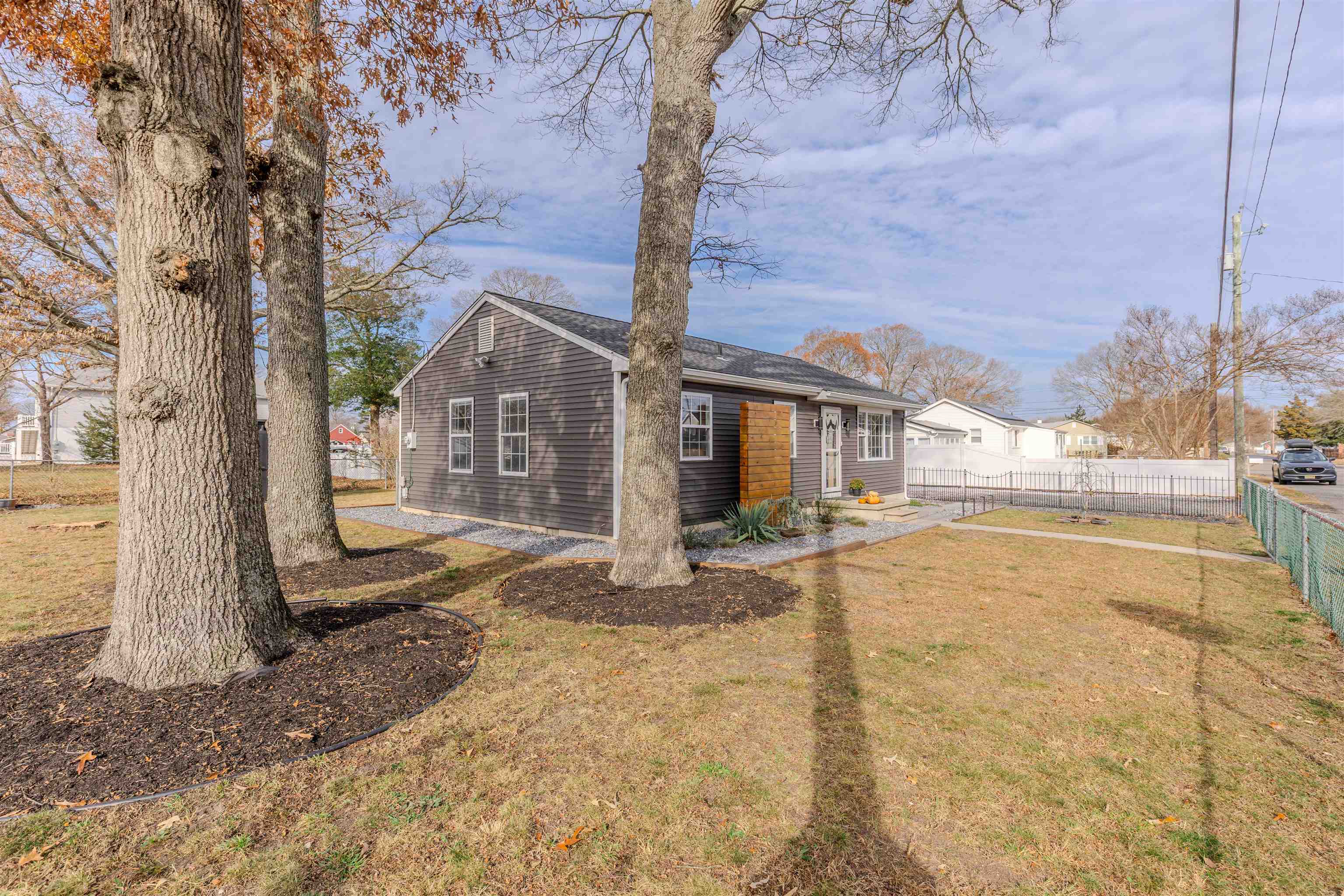 87 Rose Villas, NJ 08251 - Photo 17 of 27 a house view with a outdoor space