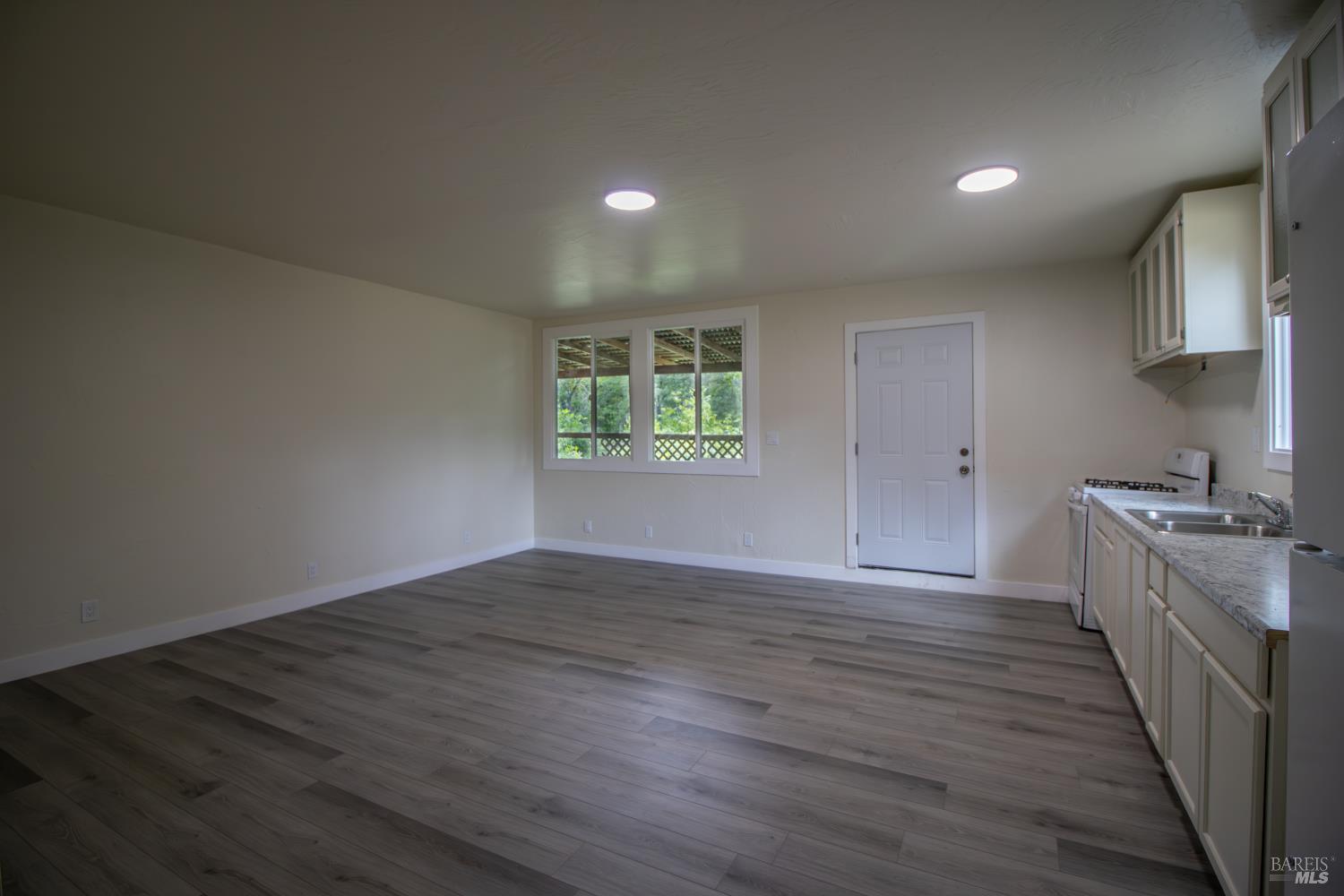 18601 Van Arsdale Road Potter Valley, CA 95469 - Photo 28 of 41