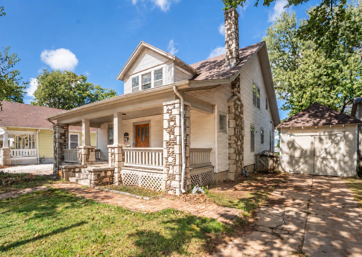 817 West Walnut Street Springfield, MO 65806 - Photo 1 of 23 817-w-walnut front photo