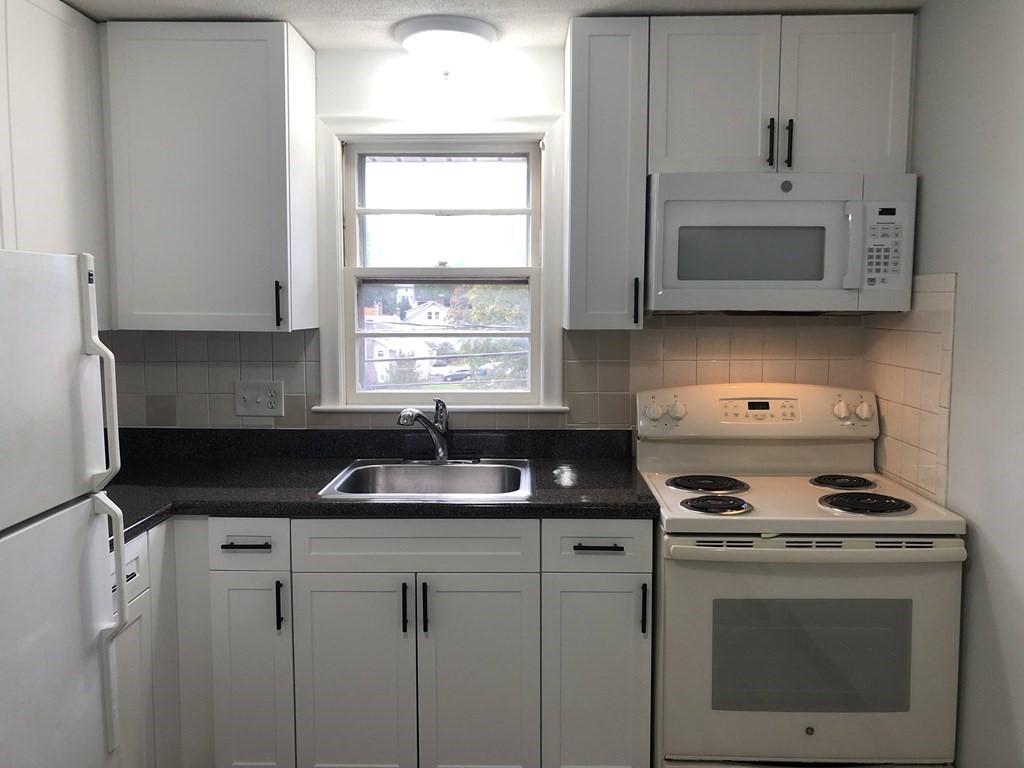 89 Trapelo Road, Unit 27 Waltham, MA 02452 - Photo 1 of 14