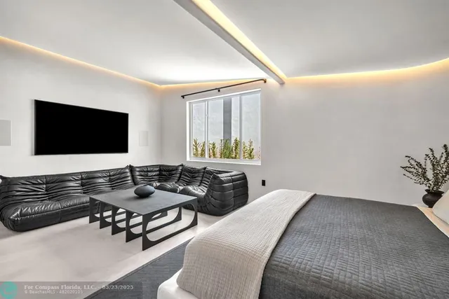 $2,500,000 | 120 Northeast 25th Street, Miami, FL 33137