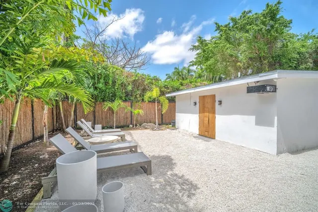 $2,500,000 | 120 Northeast 25th Street, Miami, FL 33137