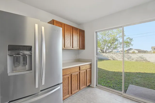 $250,000 | 17816 Honey Locust Lane, Elgin, TX 78621