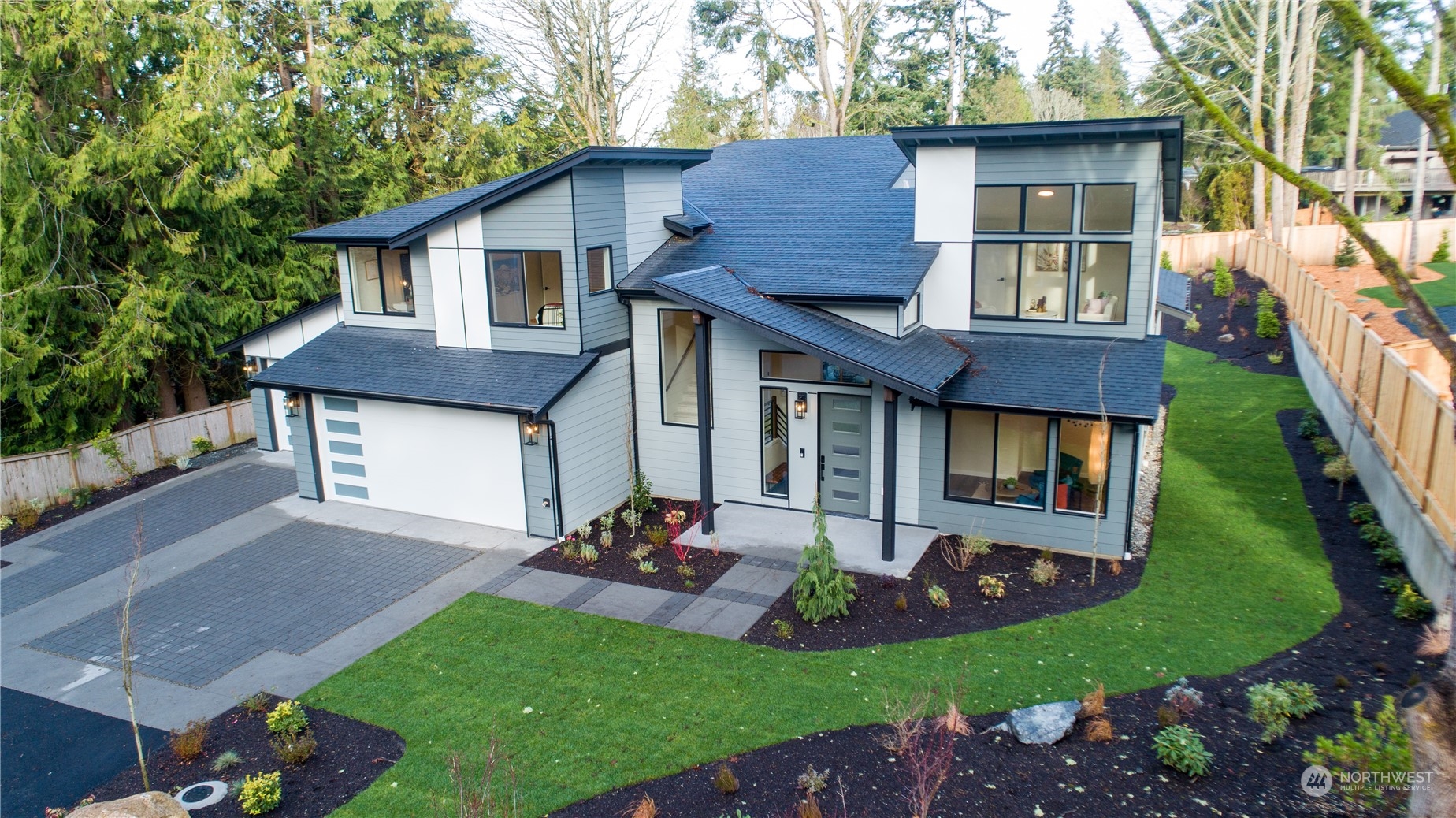8823 194th Street Southwest Edmonds, WA 98026 - Photo 1 of 35 Gallery Image 1