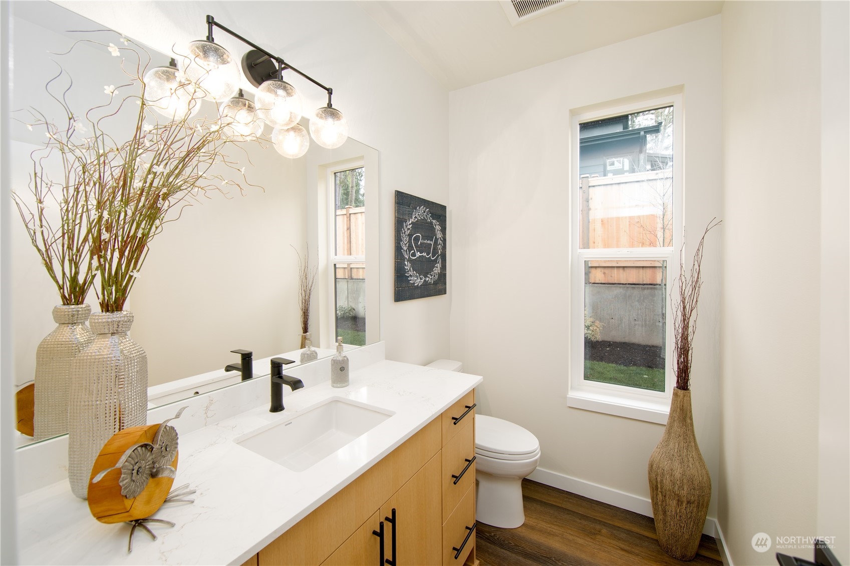 8823 194th Street Southwest Edmonds, WA 98026 - Photo 13 of 35 Gallery Image 13