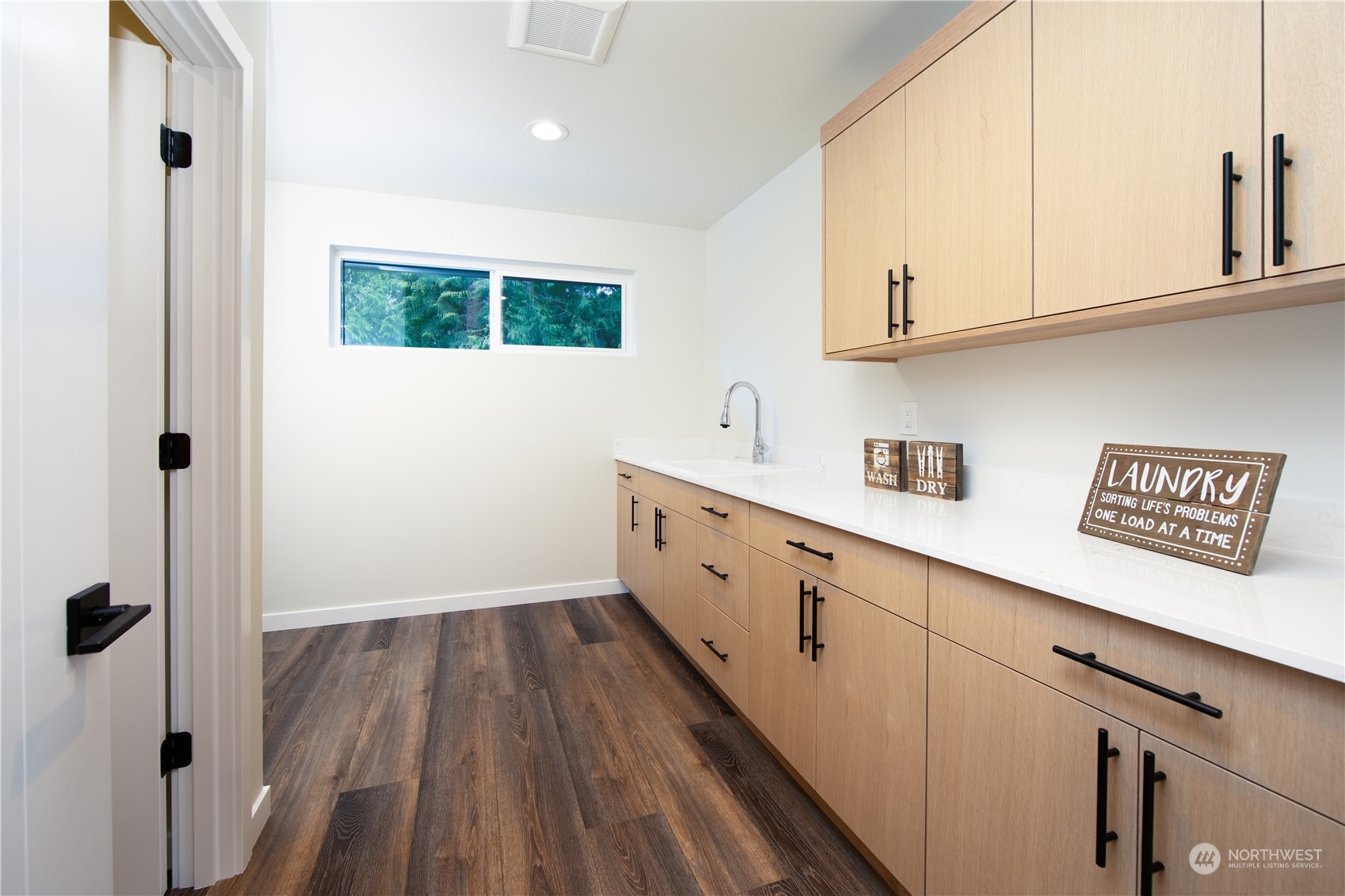 8823 194th Street Southwest Edmonds, WA 98026 - Photo 25 of 35 Gallery Image 25