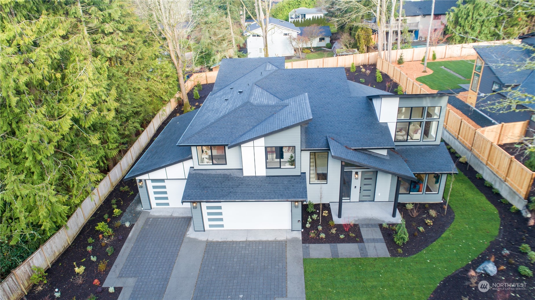 8823 194th Street Southwest Edmonds, WA 98026 - Photo 28 of 35 Gallery Image 28