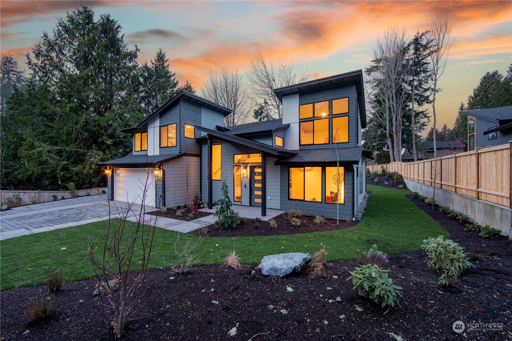 8823 194th Street Southwest Edmonds, WA 98026 - Photo 32 of 35 Gallery Image 32