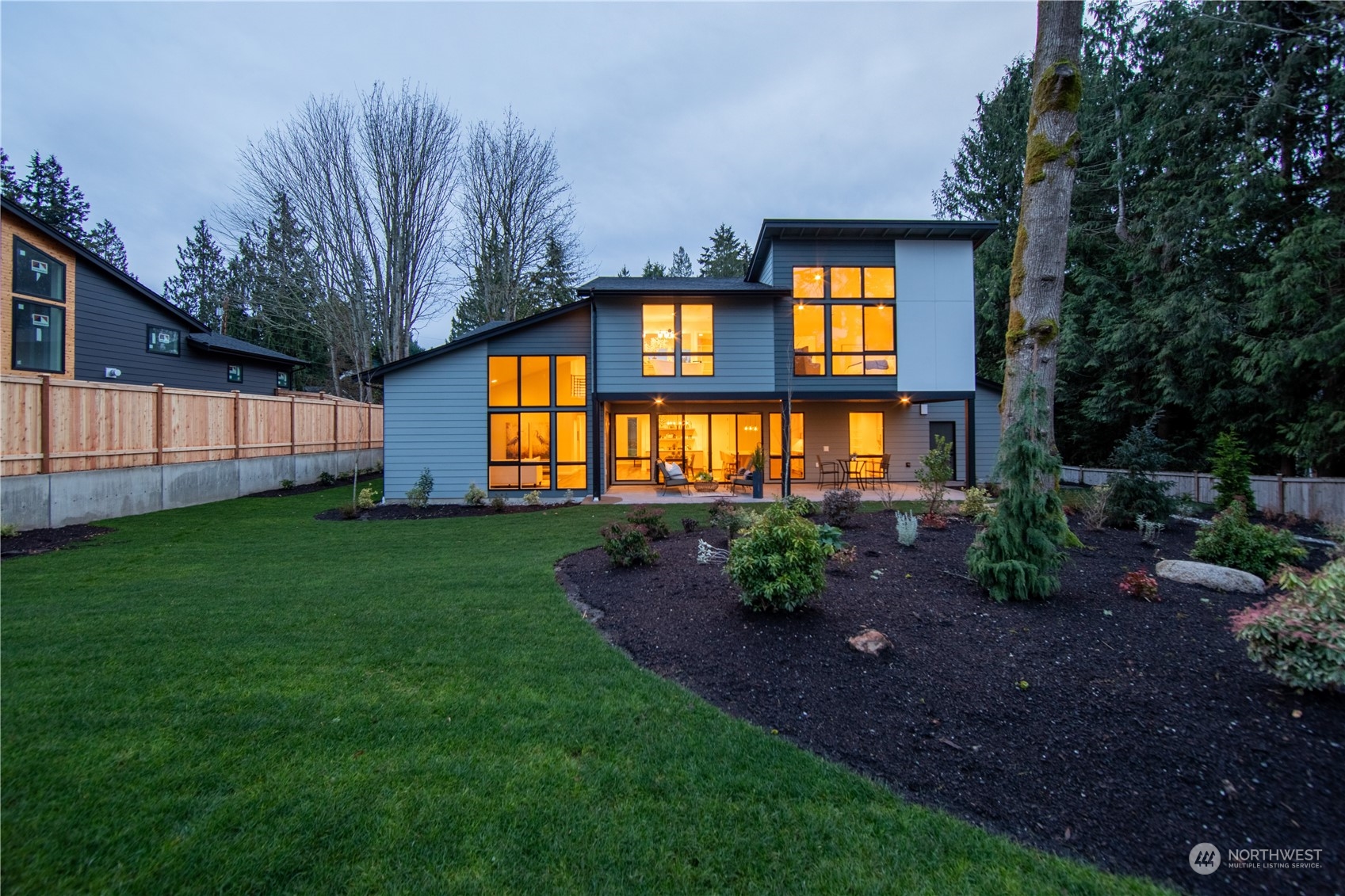 8823 194th Street Southwest Edmonds, WA 98026 - Photo 33 of 35 Gallery Image 33