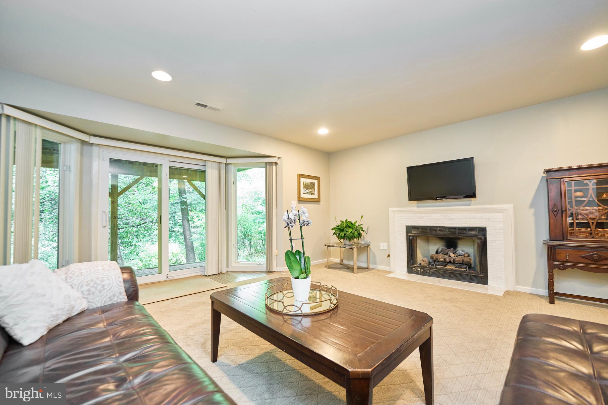 1416 Hemingway Court Reston, VA 20194 - Photo 46 of 54
