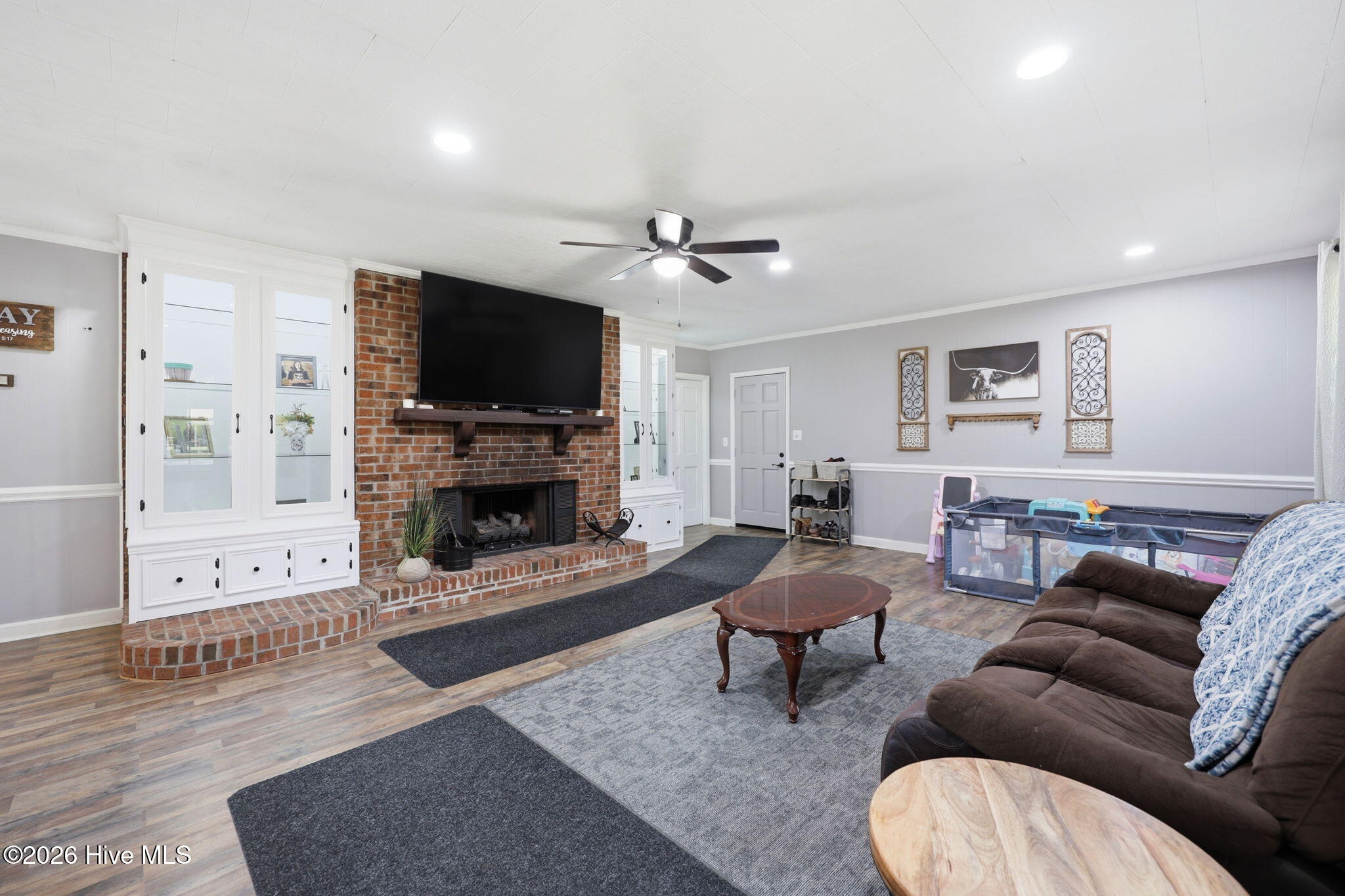 2336 Wharton Station Road Washington, NC 27889 - Photo 14 of 55 014 Living Room View 1