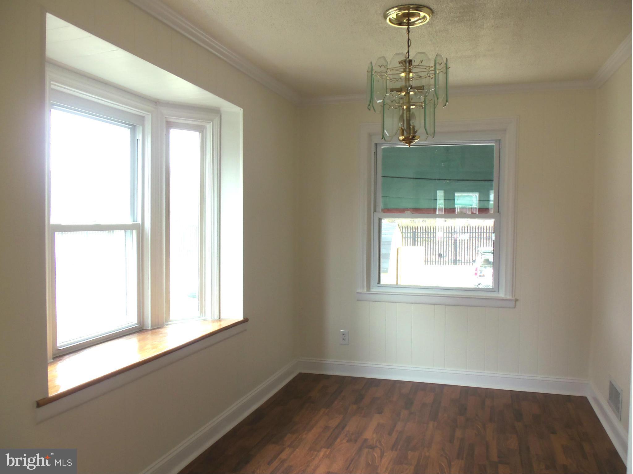 920 Middlesex Road Baltimore, MD 21221 - Photo 7 of 19 Dining Room