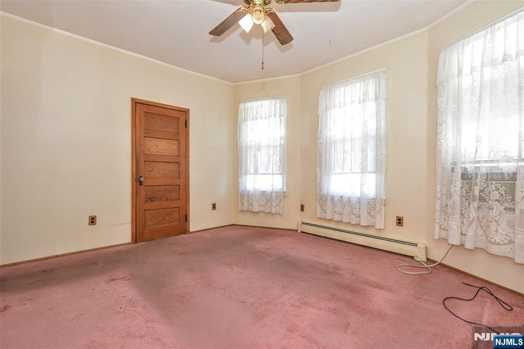 70 Main Avenue Wallington, NJ 07057 - Photo 4 of 35