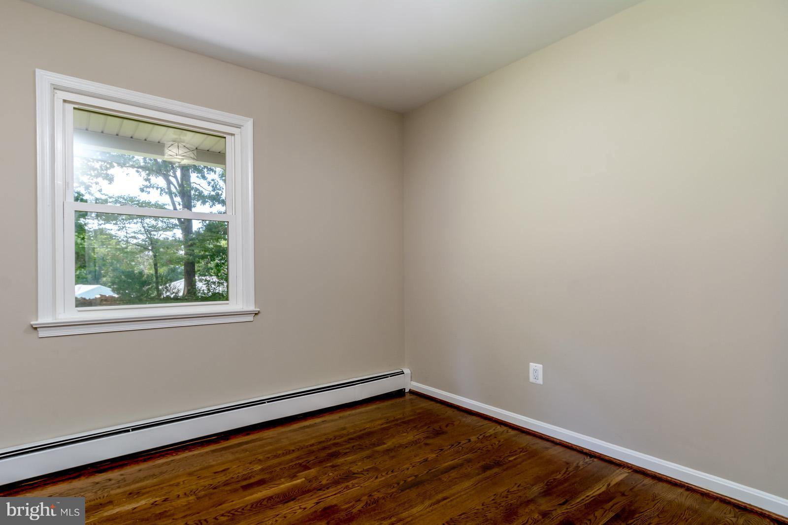 7401 Baldwin Ridge Road Warrenton, VA 20187 - Photo 18 of 30 Bedroom