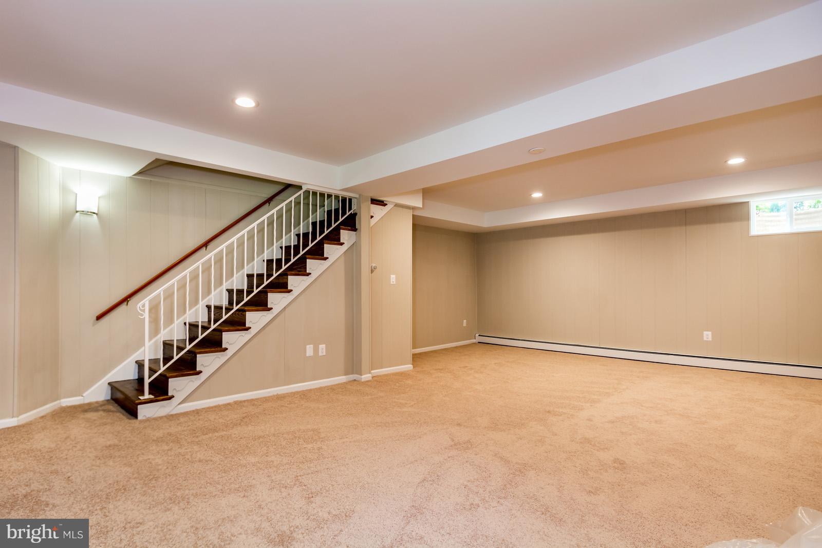 7401 Baldwin Ridge Road Warrenton, VA 20187 - Photo 21 of 30 Family Room