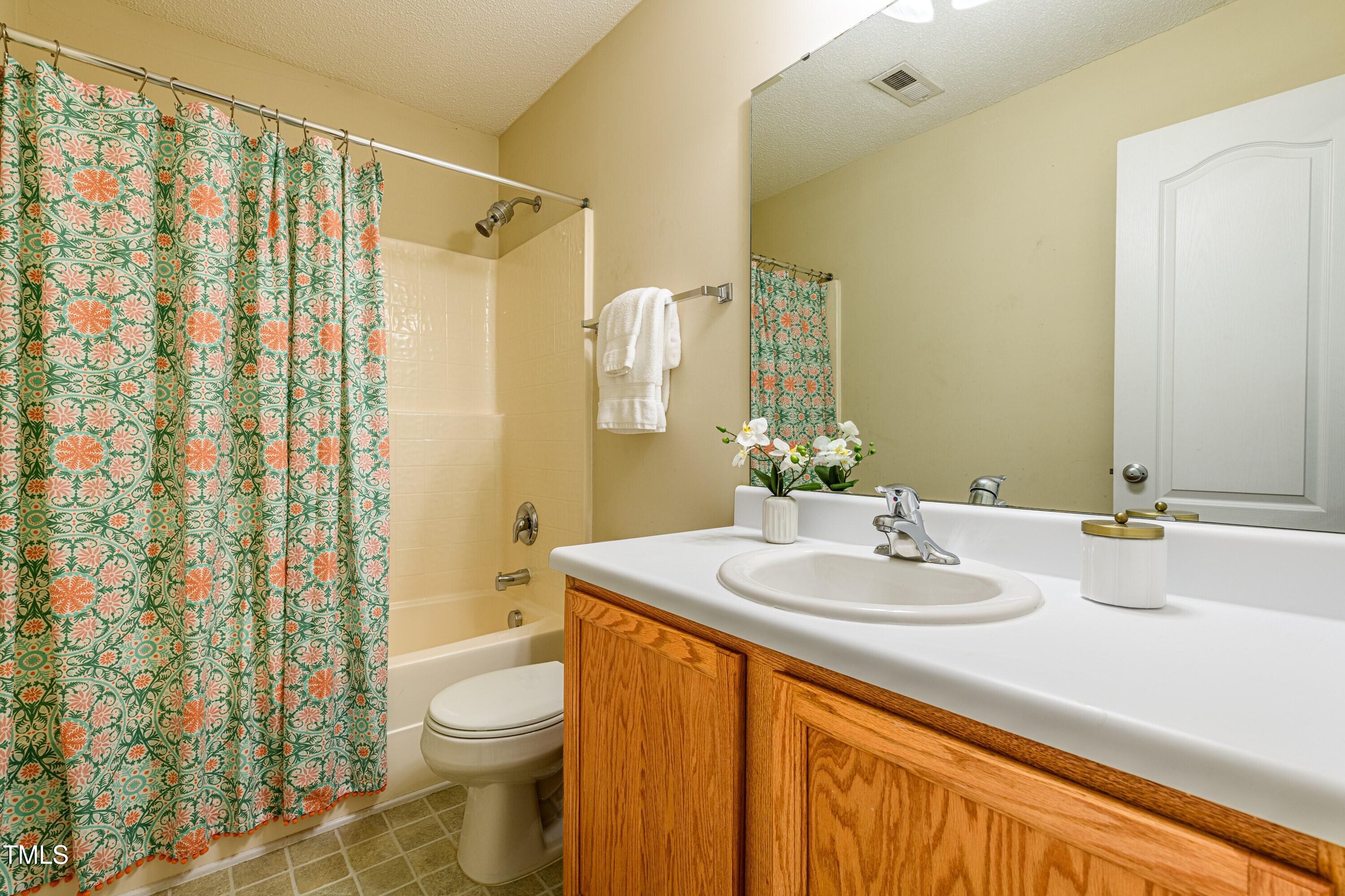 3445 Dutchman Road Raleigh, NC 27610 - Photo 30 of 38 032_Full Bathroom