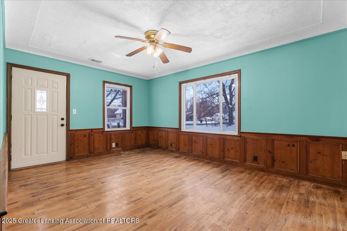 5620 Kaynorth Road Lansing, MI 48911 - Photo 6 of 25 14-Media Jett - 14