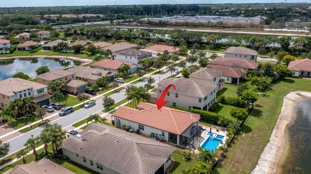 $695,000 | 3011 Strada Court, Royal Palm Beach, FL 33411