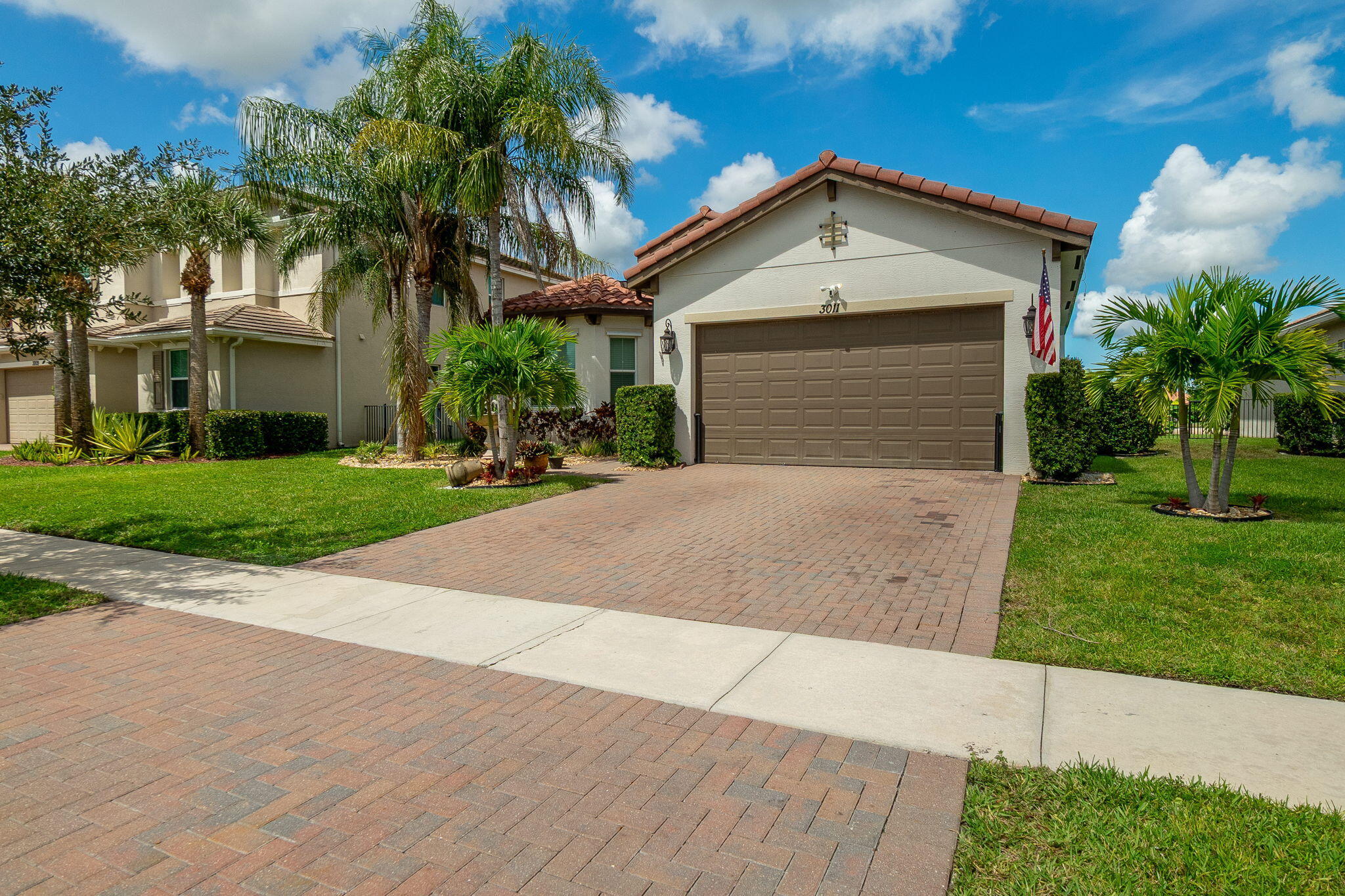 3011 Strada Court Royal Palm Beach, FL 33411 - Photo 7 of 57 1000029436
