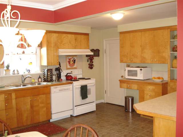 3216 Ella Road Spokane Valley, WA 99212 - Photo 2 of 9