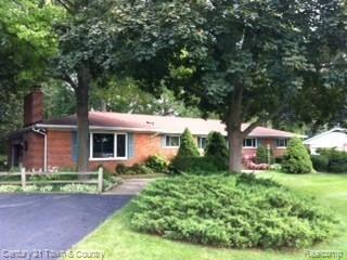 964 Dursley Road Bloomfield Hills, MI 48304 - Photo 2 of 35 Front View.jpg