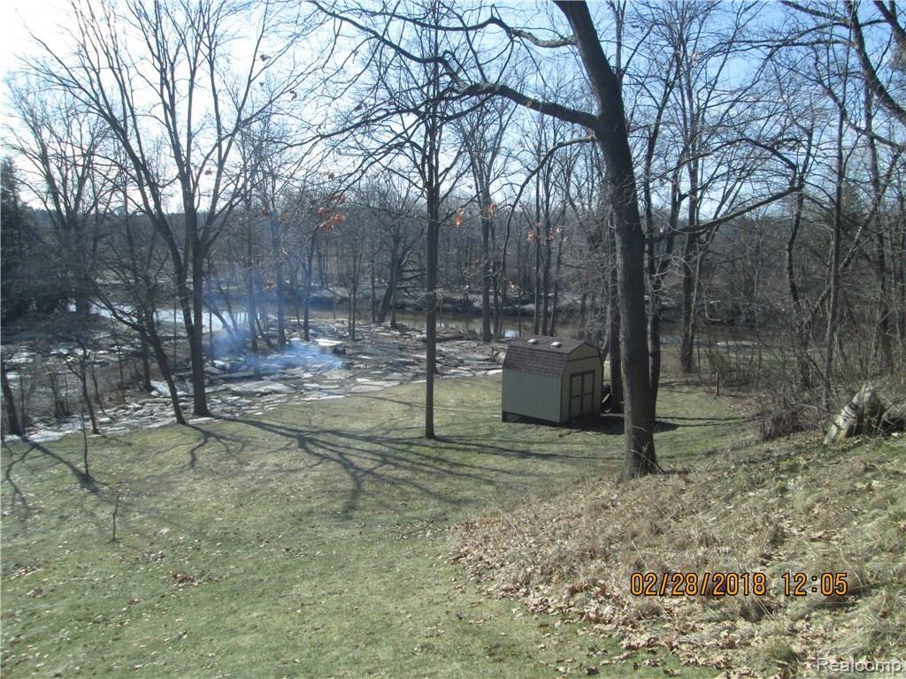 3969 North River Road Fort Gratiot, MI 48059 - Photo 13 of 57 IMG_3280.JPG