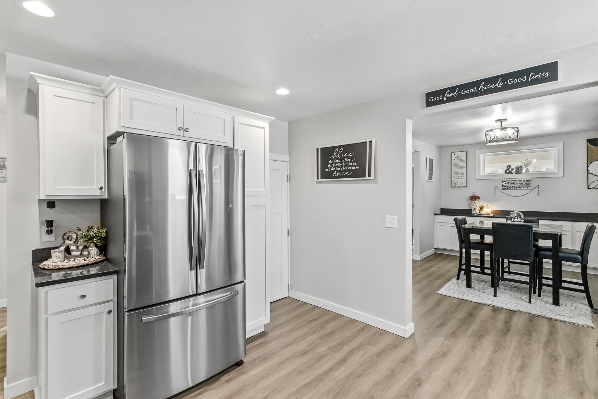 118 North Johnson Street Berlin, WI 54923 - Photo 12 of 34