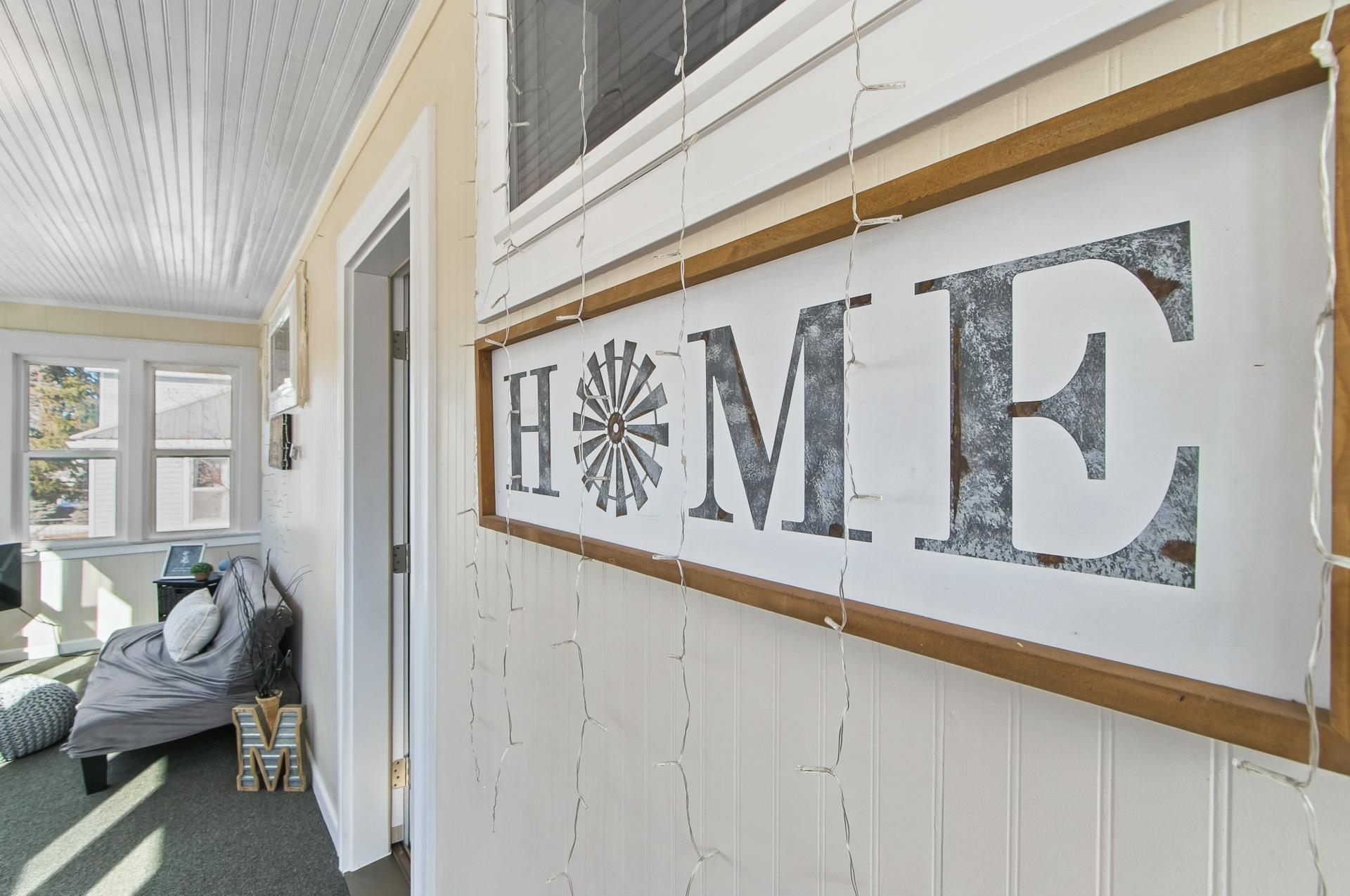 118 North Johnson Street Berlin, WI 54923 - Photo 4 of 34