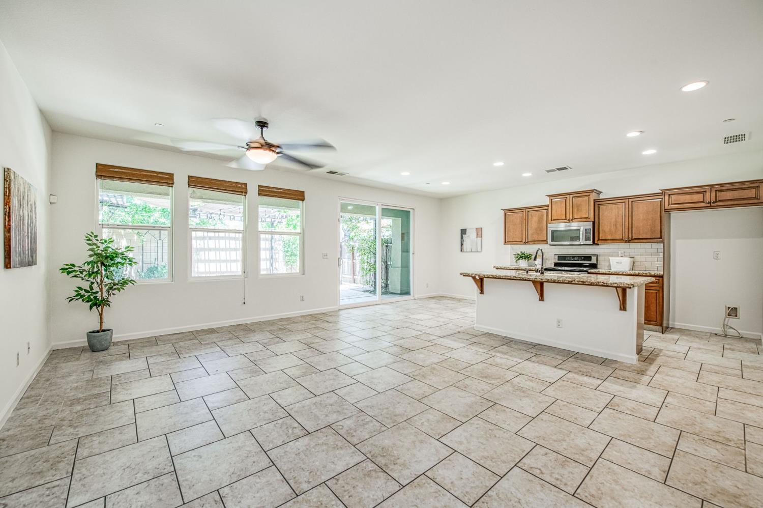 3521 Buckingham Avenue Clovis, CA 93619 - Photo 11 of 33 a view of kitchen with windows