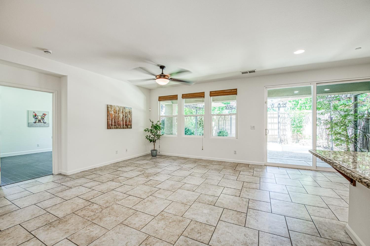 3521 Buckingham Avenue Clovis, CA 93619 - Photo 12 of 33 a view of an empty room with a window