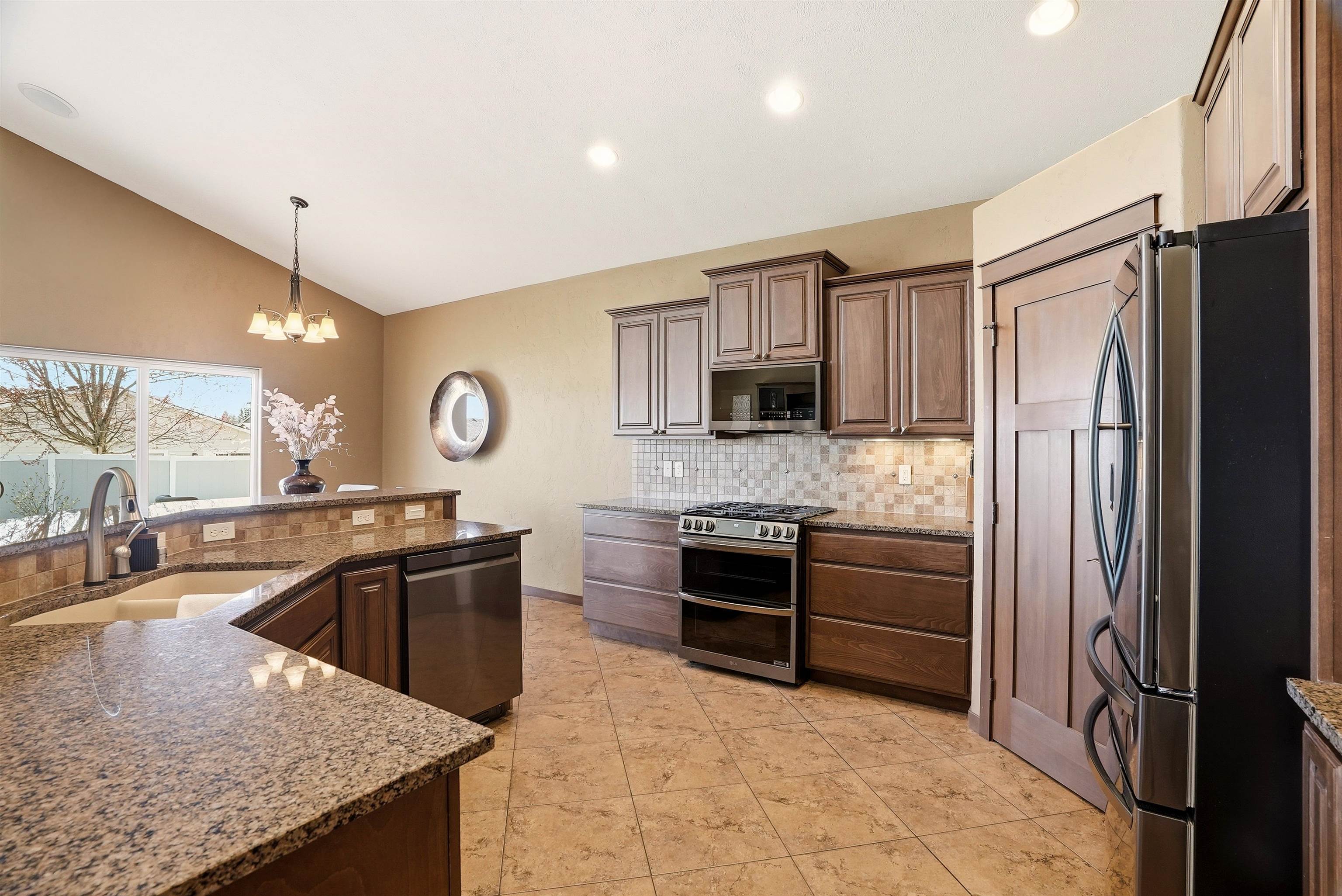 202 East Alexa Court Spokane, WA 99208 - Photo 6 of 31