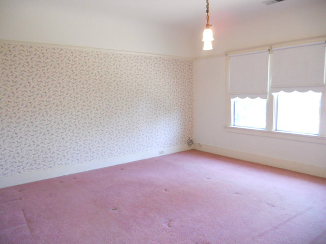 864 Green Valley Road Watsonville, CA 95076 - Photo 11 of 25 an empty room with windows and closet