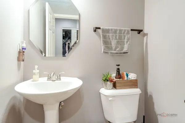 $299,900 | 7058 Hidden Green Circle, Fox Lake, IL 60020