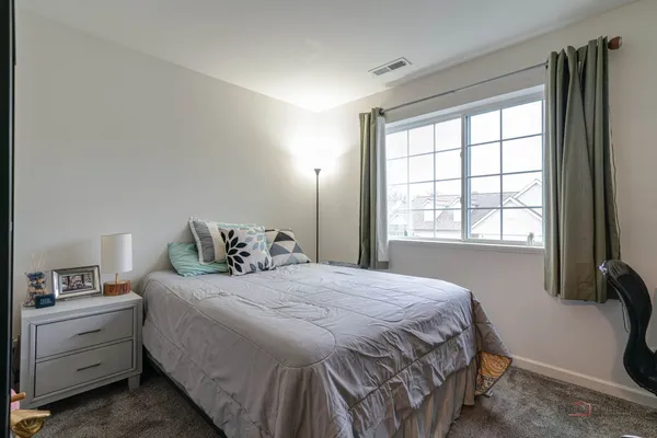 $299,900 | 7058 Hidden Green Circle, Fox Lake, IL 60020