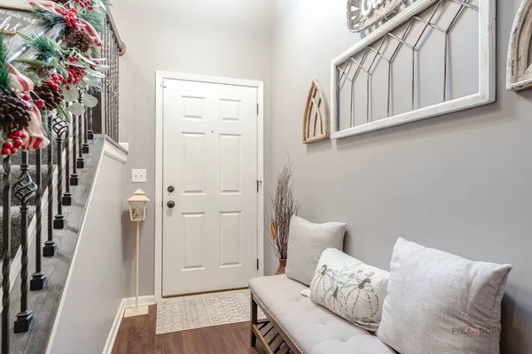 $299,900 | 7058 Hidden Green Circle, Fox Lake, IL 60020