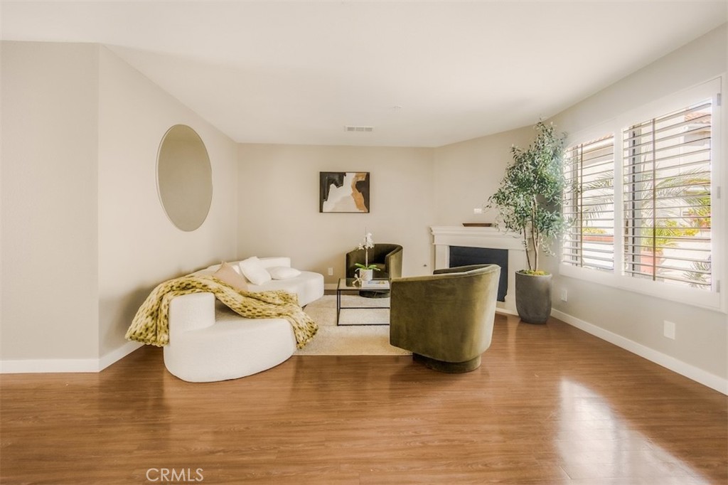 201 Laurel Avenue, Unit 14 Brea, CA 92821 - Photo 4 of 26