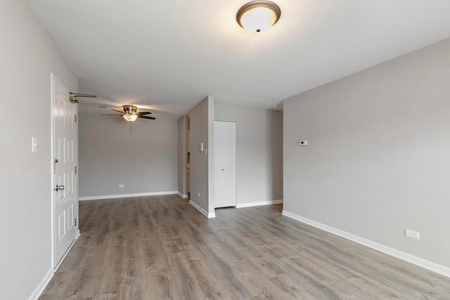 1484 Stonebridge Circle, Unit B4 Wheaton, IL 60189 - Photo 5 of 14