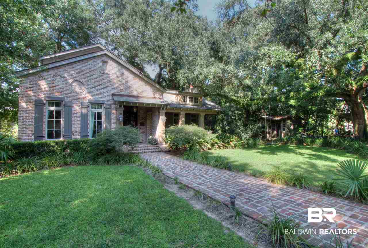 115 Oak Avenue Fairhope, AL 36532 - Photo 4 of 45