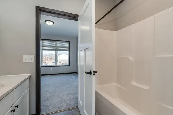 $279,900 | 417 Prairie Rose Trail, Mankato, MN 56001