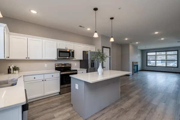 $284,900 | 417 Prairie Rose Trail, Mankato, MN 56001