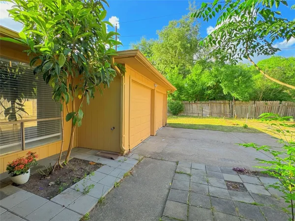 $2,100 | 22206 Goldstone Drive, Katy, TX 77450